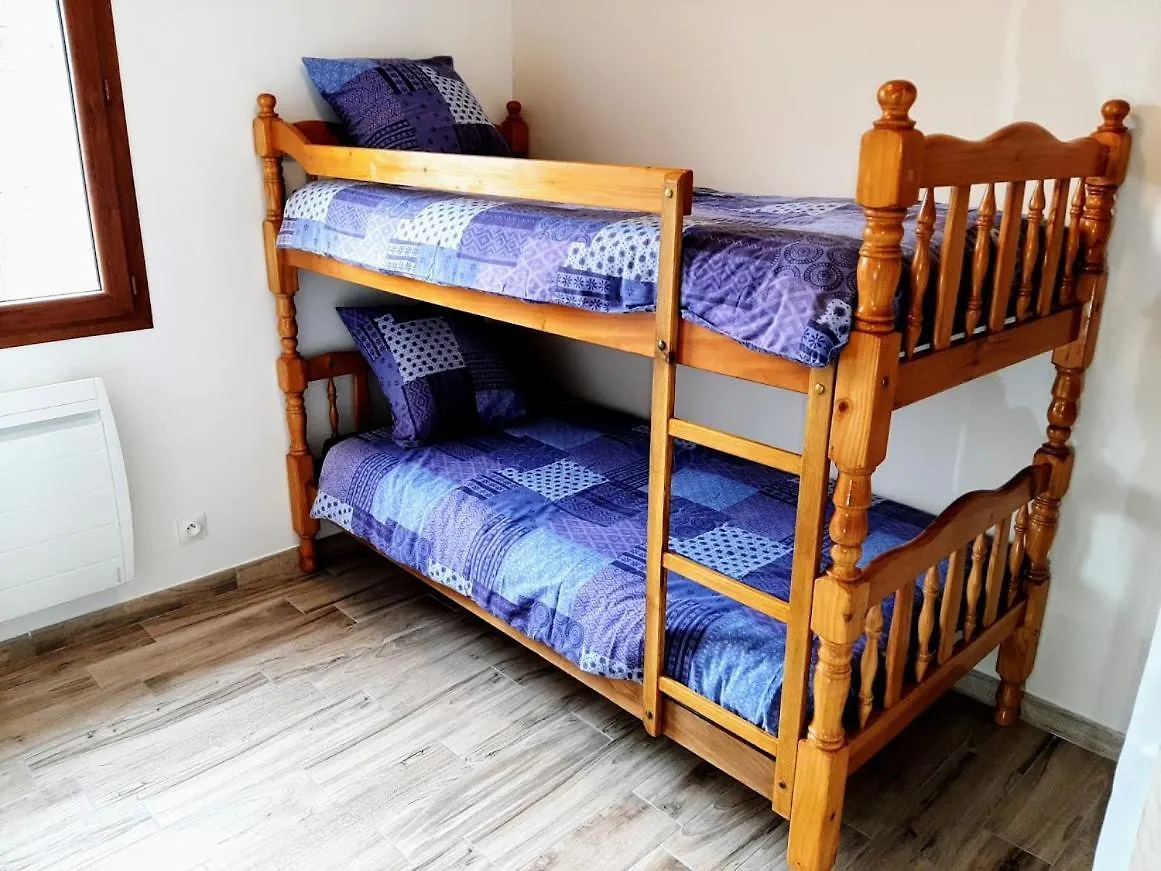 Le Pre Fleuri: New 3-Star Tourist Apartments with Private Parking Guillestre